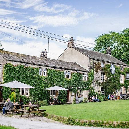 The Lister Arms Hotel Malham Exterior photo